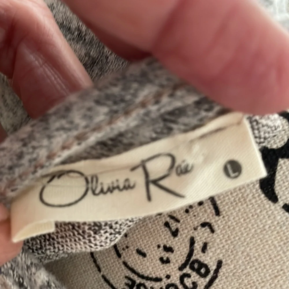 Soft cream dress - Picture 5 of 7